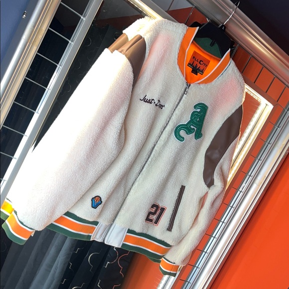 Other - 🐯🏀 The Ultimate MVP: Brand New Just Don x All City "Champs” Sherpa Varsity 💎